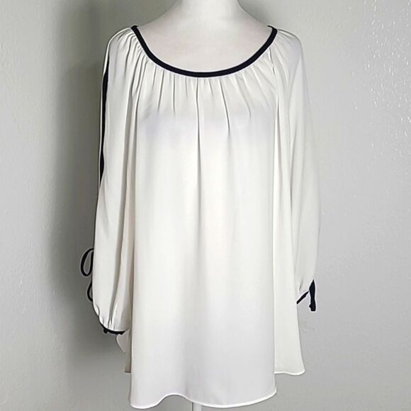 Sami & Jo Blouse, White with Black Trim, Cut-outs Down the Arm with Tie, Size 1X - Picture 1 of 11